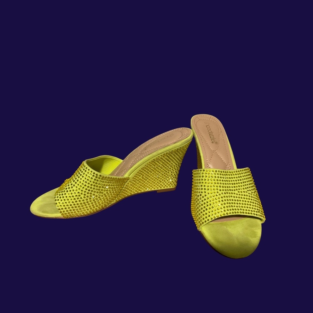 Shoedazzle Vienna Neon Yellow Rhinestone Wedge Sandals Mules Size 8.5 US 39 EU